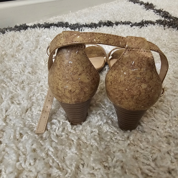 Ann Taylor Tan Cork Sandals - Picture 4 of 7